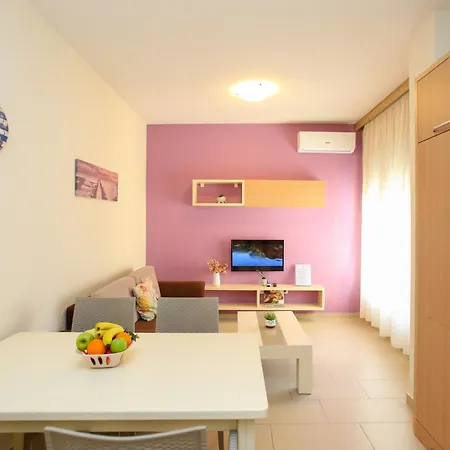 Diamond Apartment