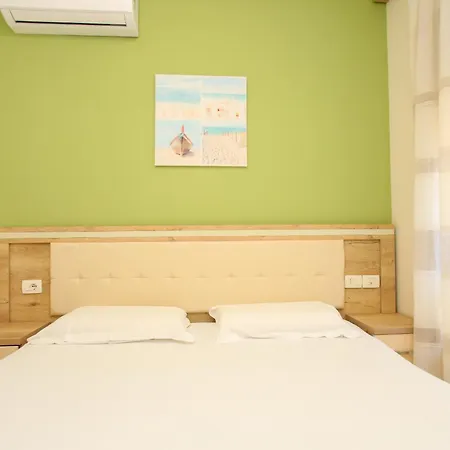 Diamond Apartment