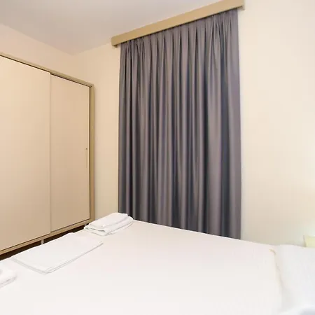 Diamond Apartment