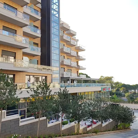 Diamond Vlore