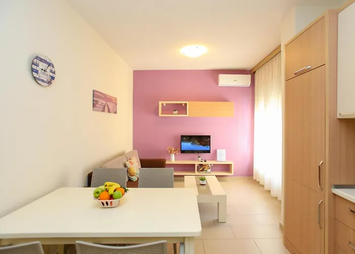 Diamond Apartment